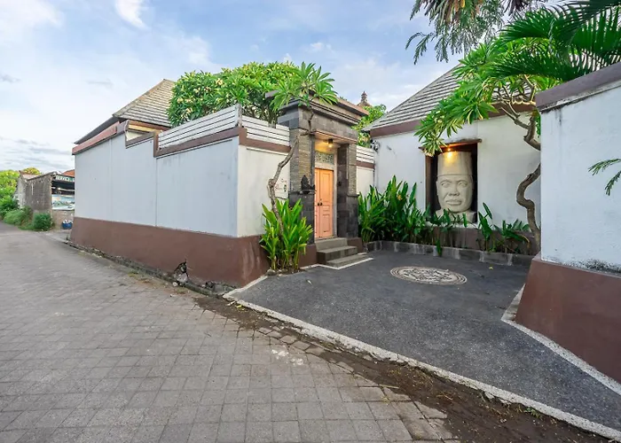 Q Lo 1 , * Seminyak