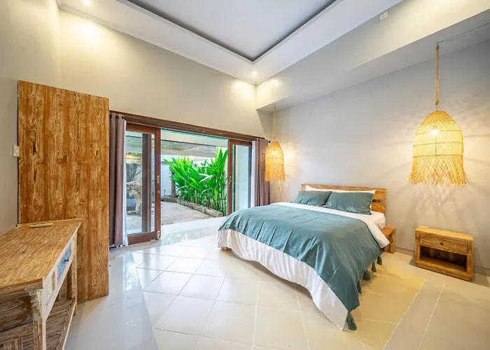 Q Lo 1 , * Seminyak